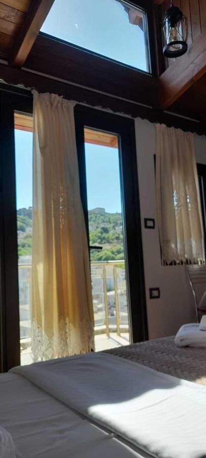 Hotel The First Gjirokastra Kültér fotó