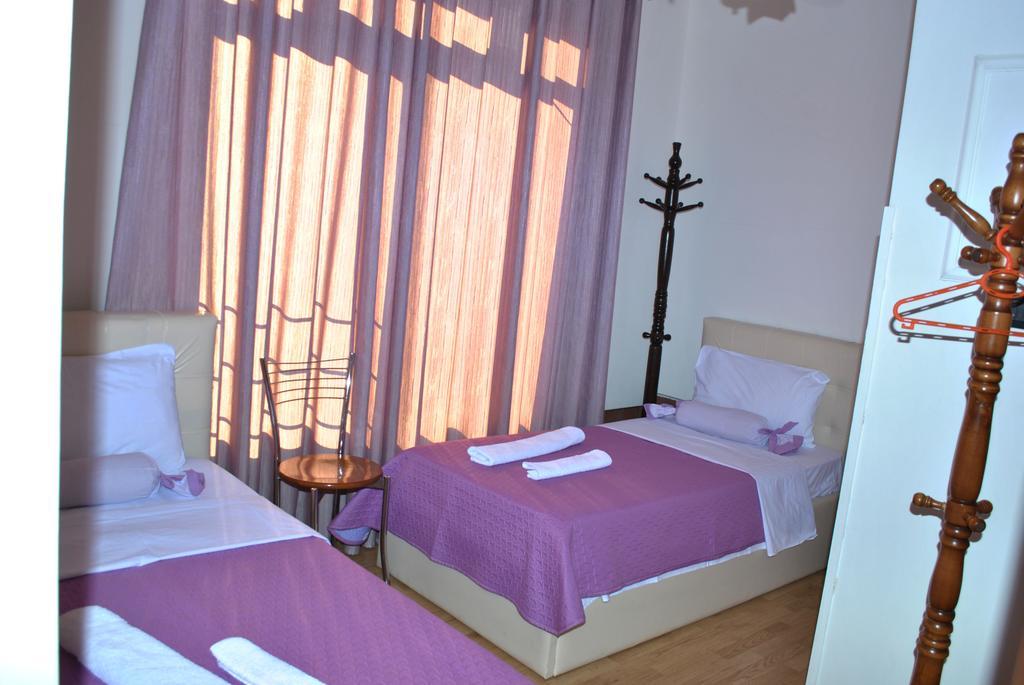 Hotel The First Gjirokastra Kültér fotó